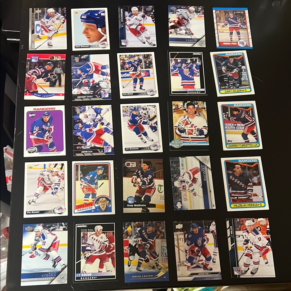 Rangers Hockey Trading Card Collection set of 25